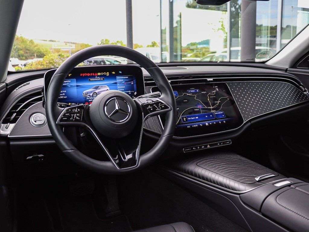 Mercedes-Benz E 300