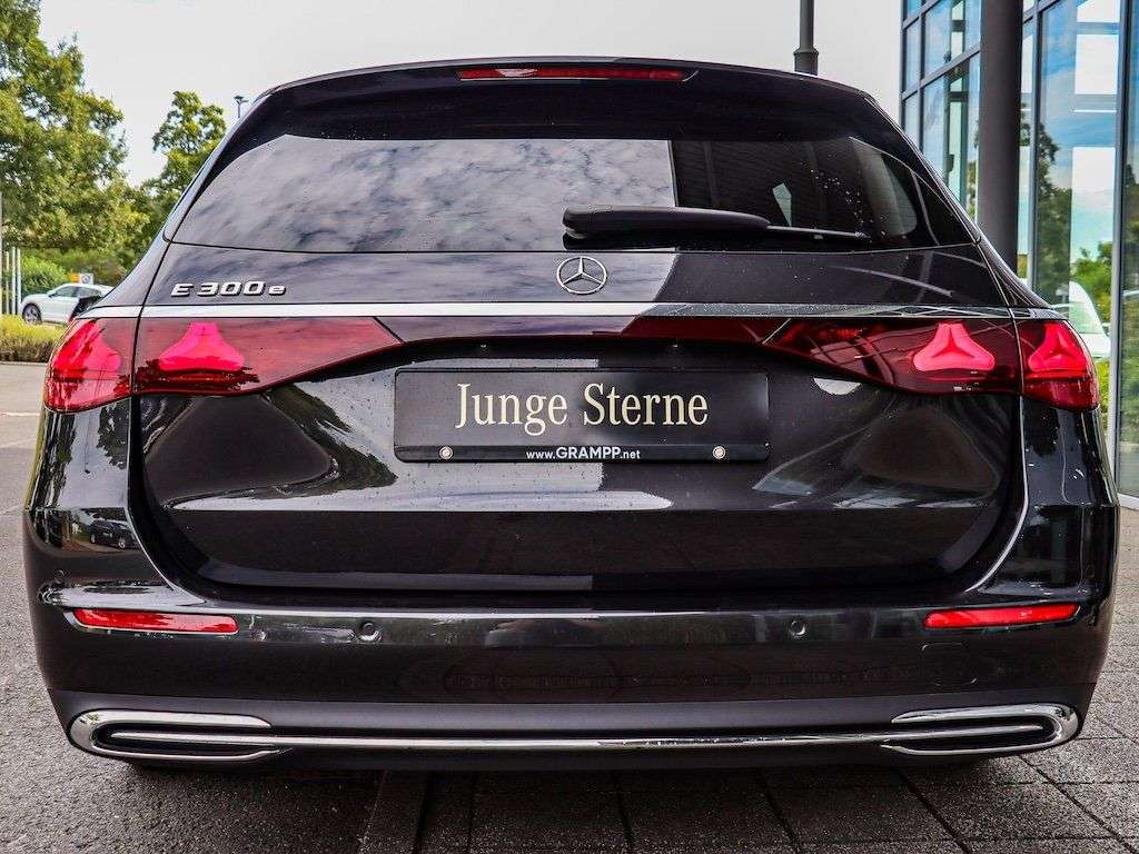 Mercedes-Benz E 300