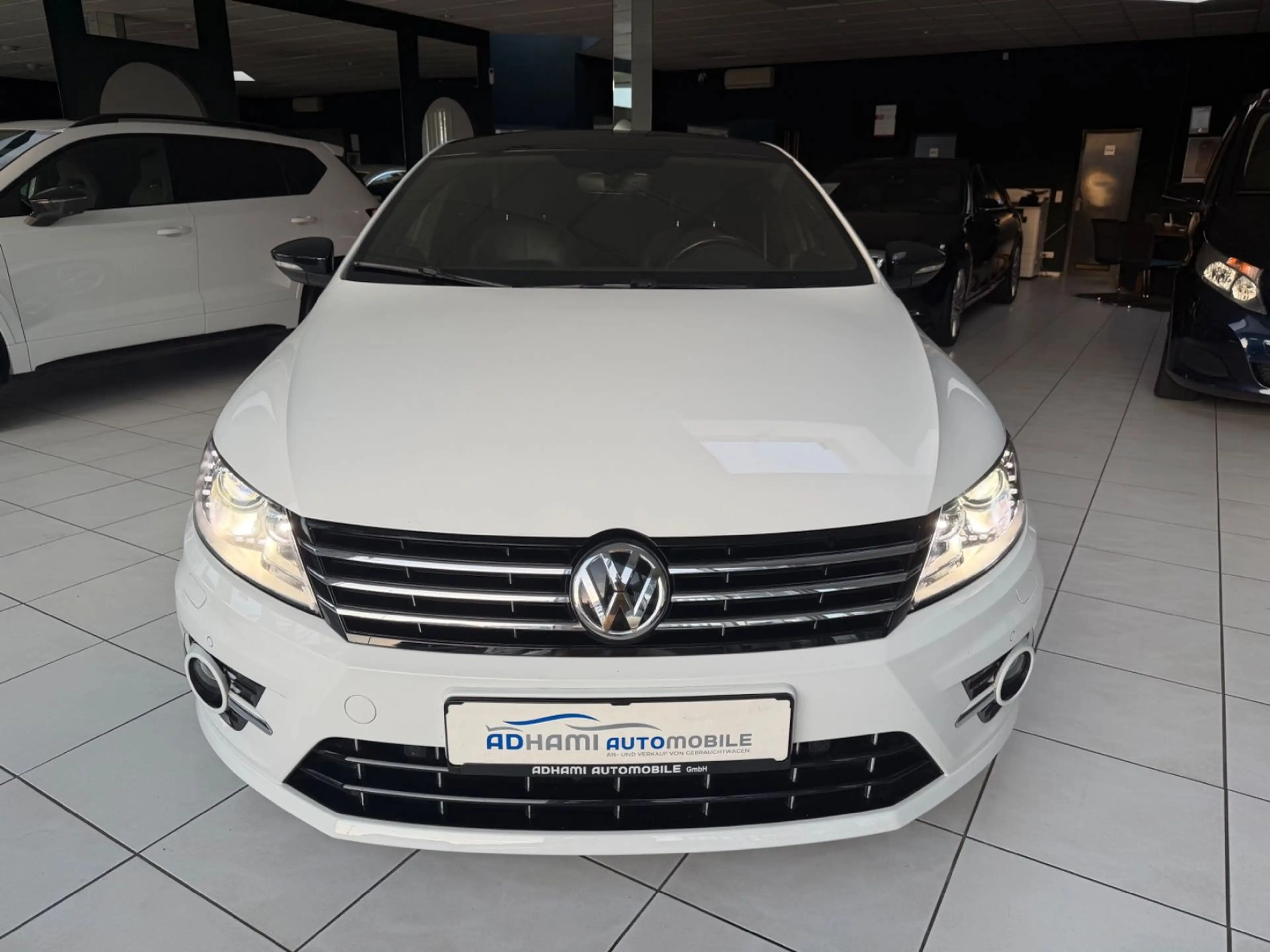 Volkswagen CC 2.0 TDI Dynamic Black R Line PANO KAMERA DCC — photo 2