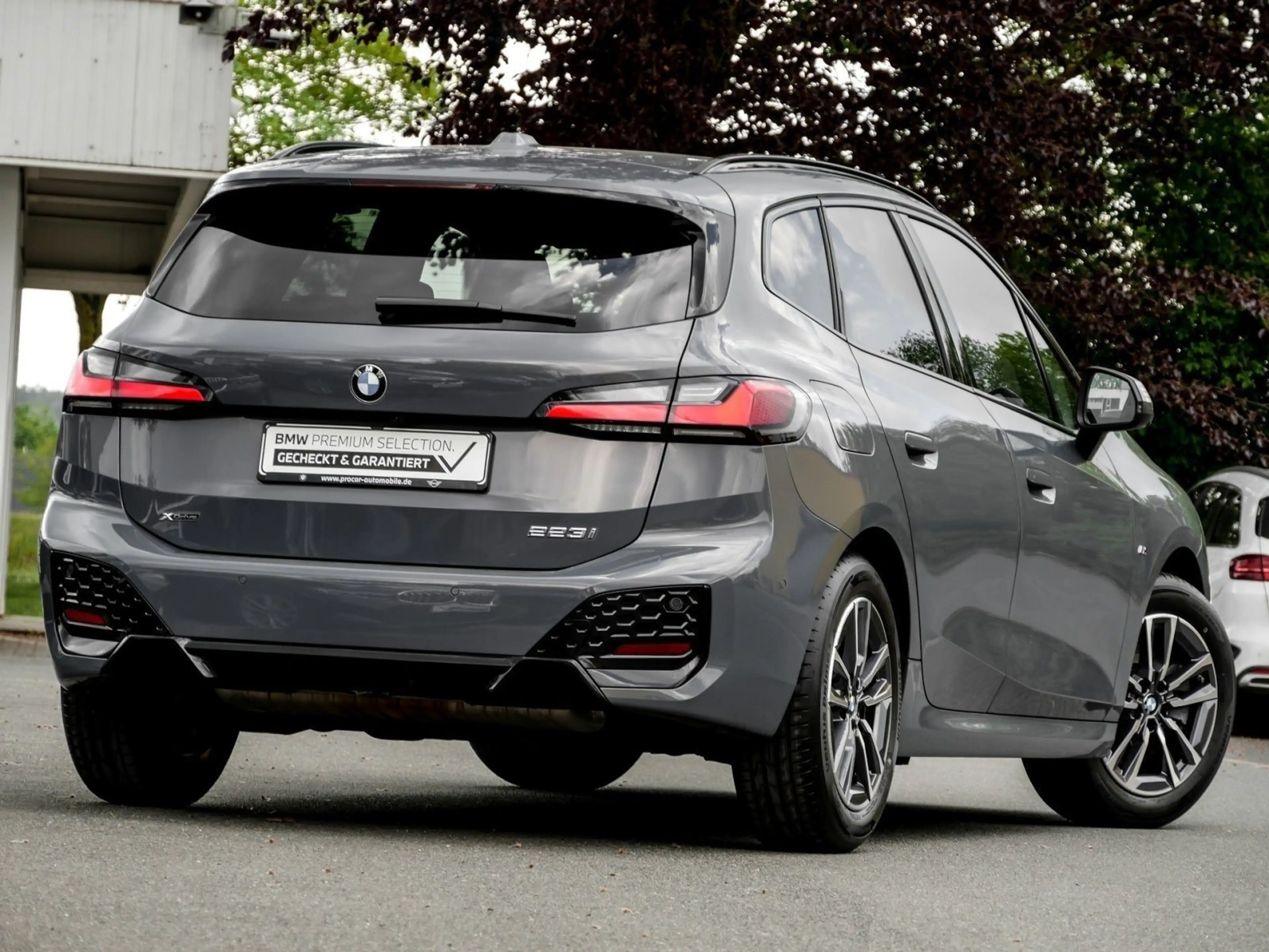 BMW 223 i M SPORT+AHK+PANO+HuD+DA PROF+360° — photo 2