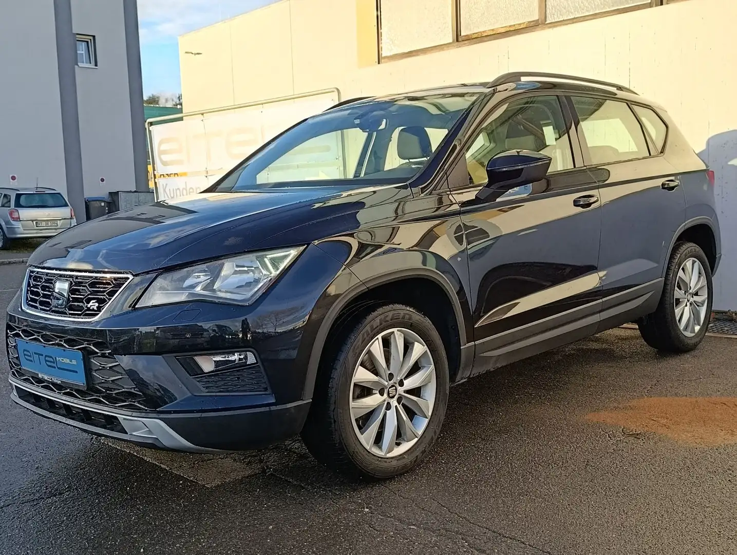 SEAT Ateca Style 1,4 Automatik Navi SHZ PDC Noir - 1
