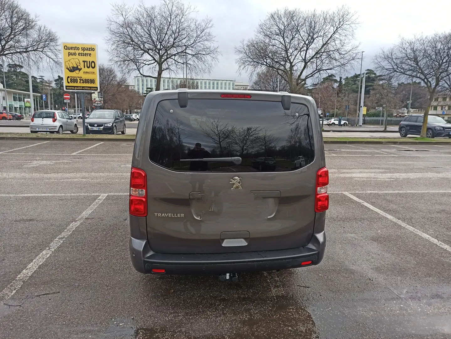 Peugeot Traveller Business vip Grijs - 2