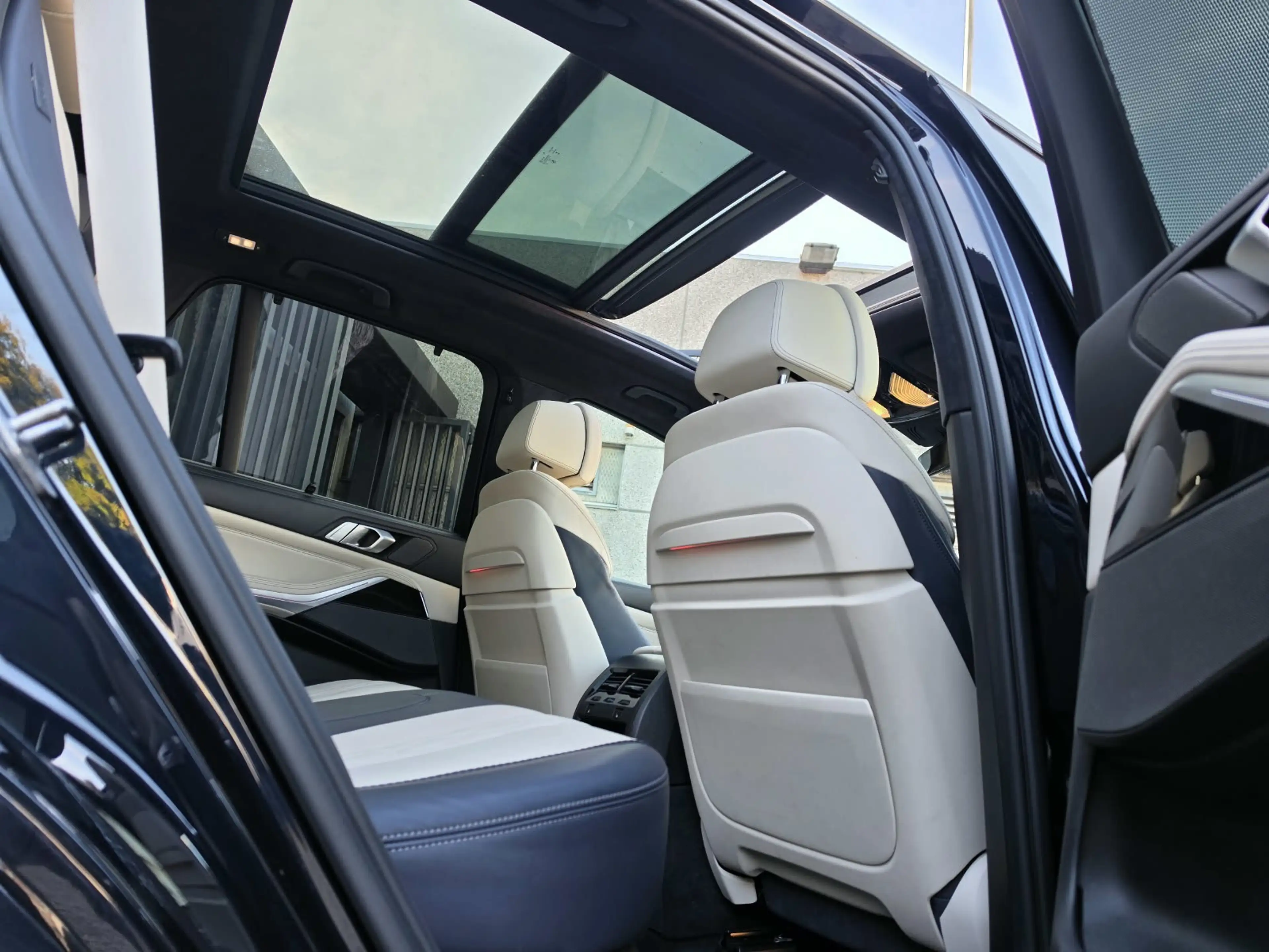 BMW X5 XDrive45e High Executive M-Sport Luchtverring 360C — photo 13