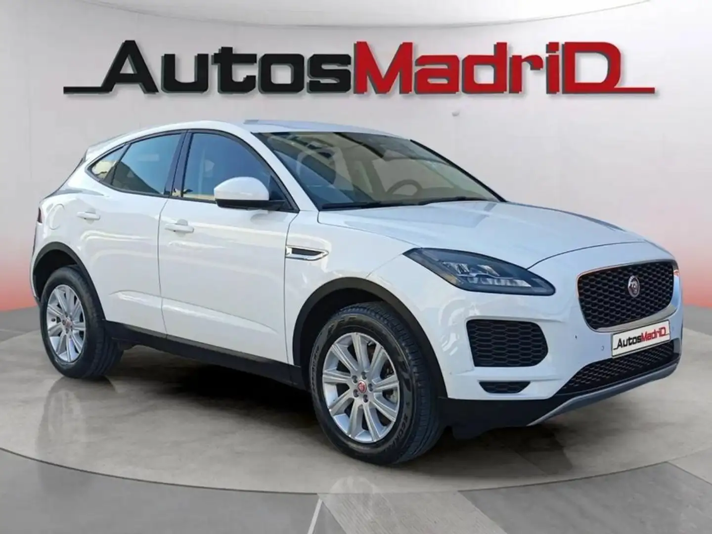 Jaguar E-Pace 2.0D 110kW Blanc - 1