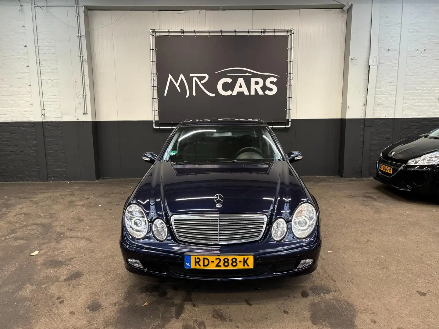 Mercedes-Benz E 240 Elegance automaat/clima Синий - 1