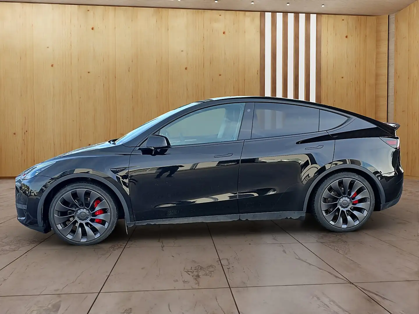 Tesla Model Y Performance AWD Schwarz - 2