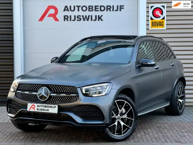 Mercedes-Benz GLC 300 300e 4MATIC Premium Plus Luchtvering/Burmester/Pan