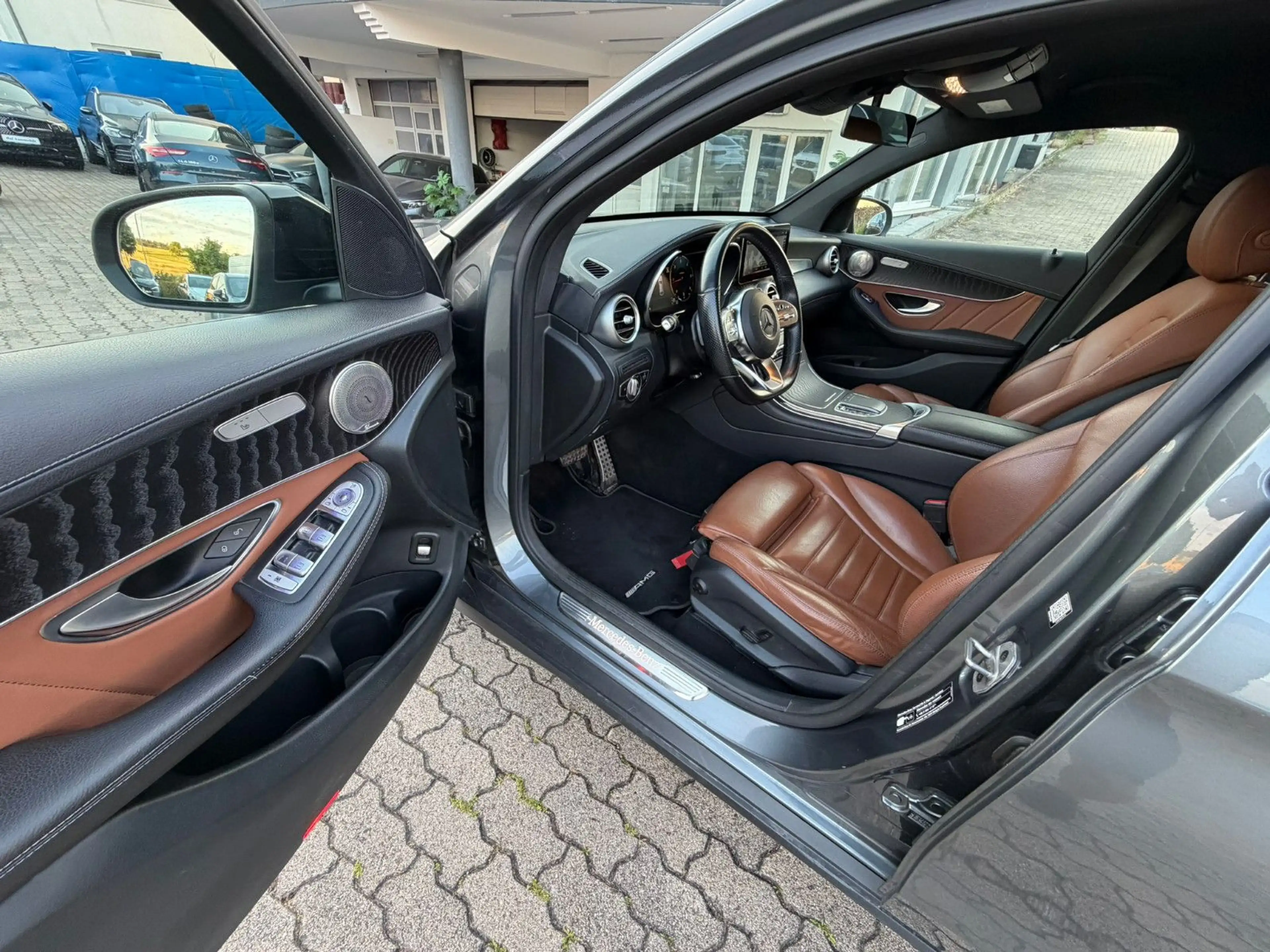 Mercedes-Benz GLC 400 d 4Matic AMG LEDER AMBI LED KAM WIEDE — photo 15