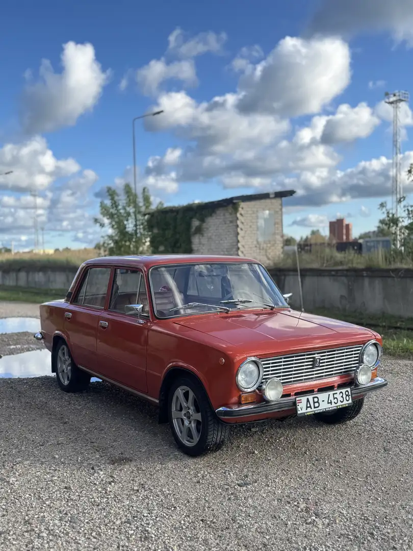 VAZ 21011 Lada 1300 Rot - 2