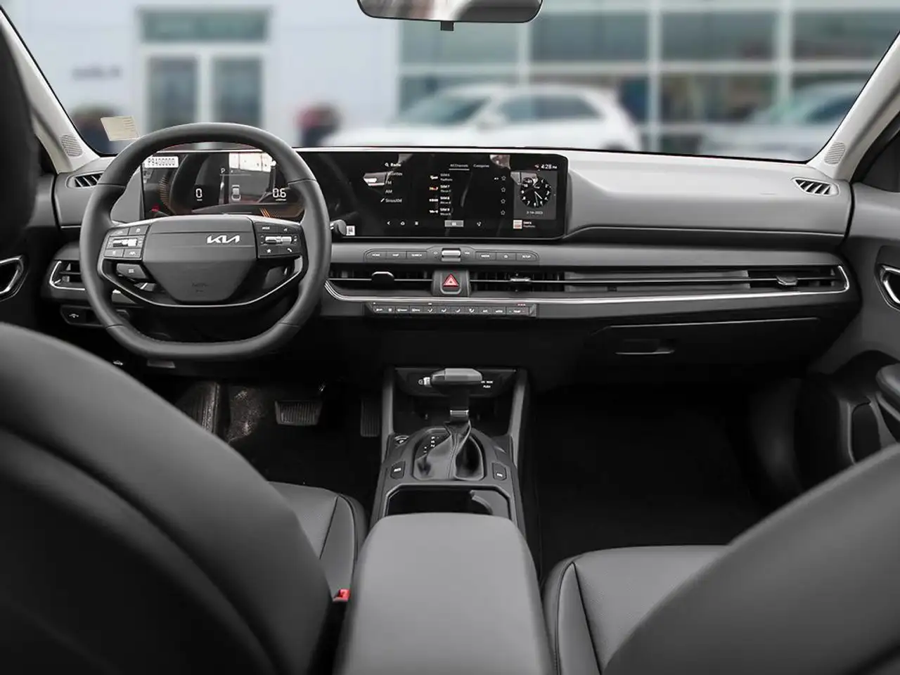 Kia K4 снимка Kia K4