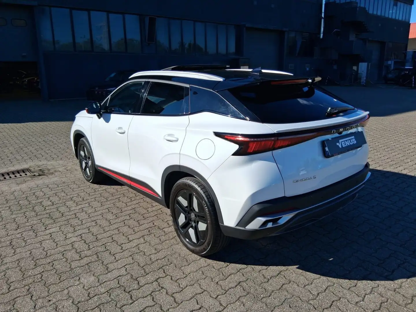 Omoda 5 1.6 tgdi Premium 7dct Bianco - 2