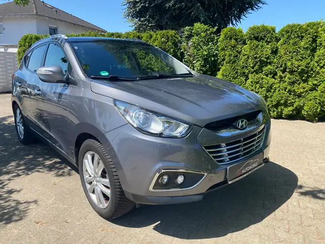 Hyundai iX35 2.0 Premium 4WD Automatik//Navi/Pano/Lpg
