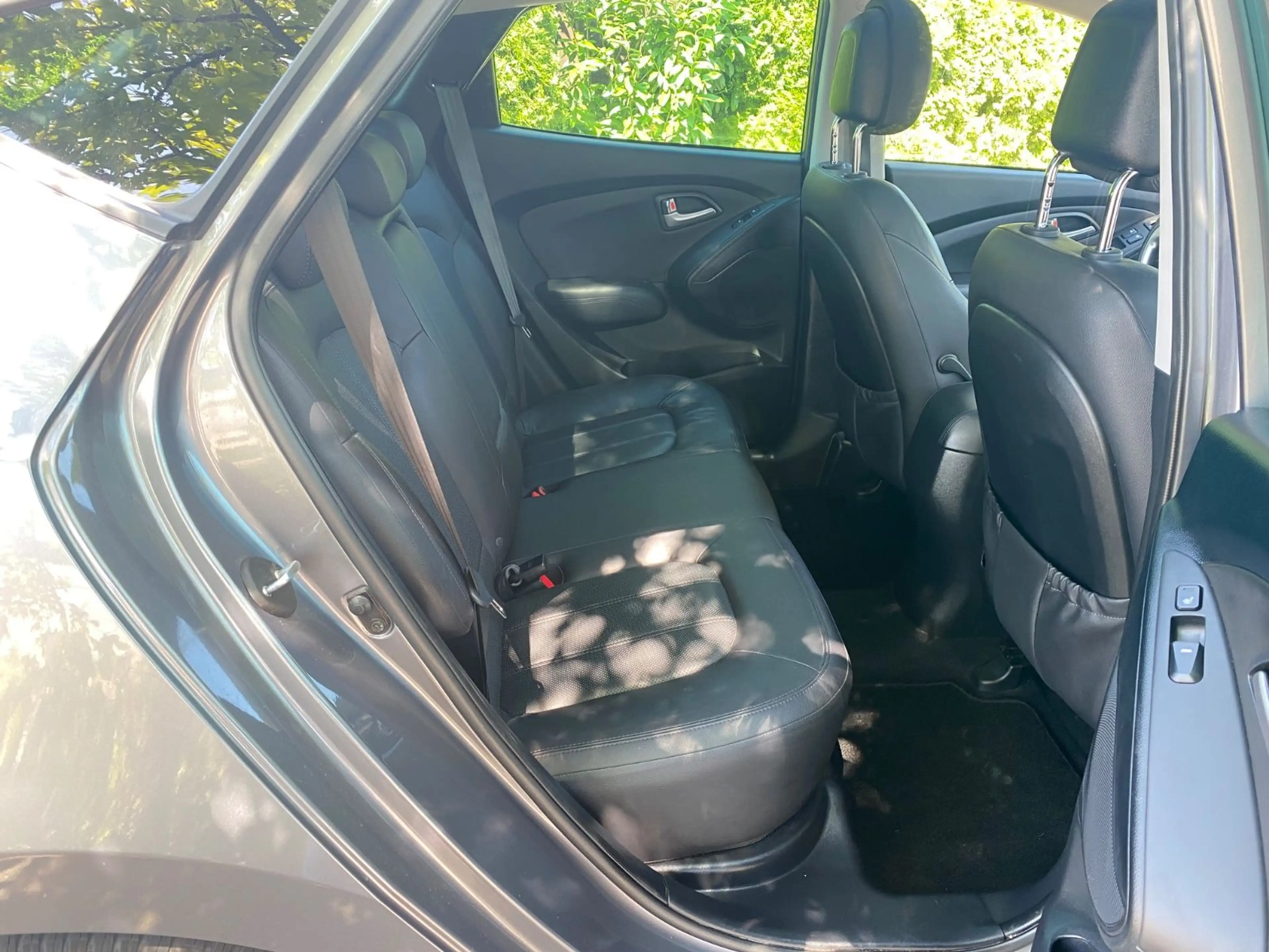 Hyundai iX35 2.0 Premium 4WD Automatik//Navi/Pano/Lpg — photo 12