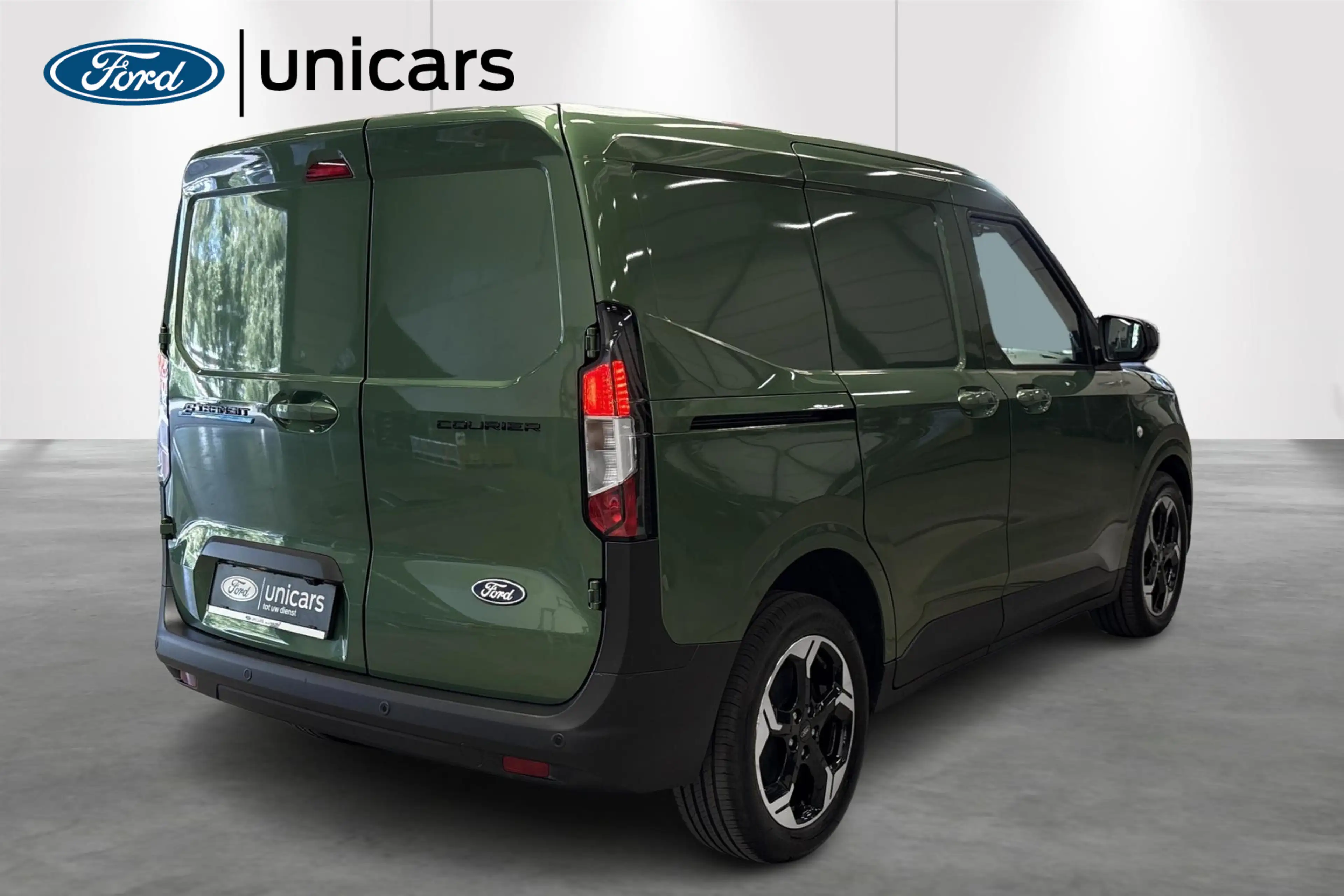 Ford Transit Courier 43kWh 100kW Limited — photo 2