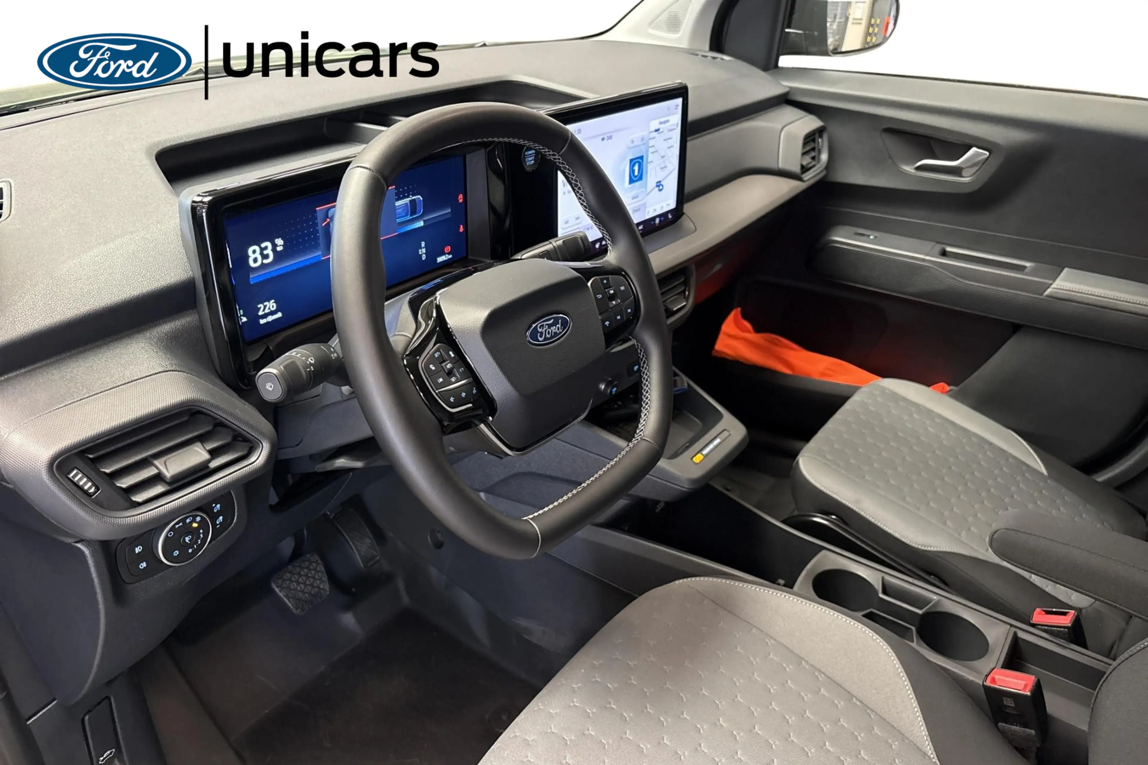Ford Transit Courier 43kWh 100kW Limited — photo 11