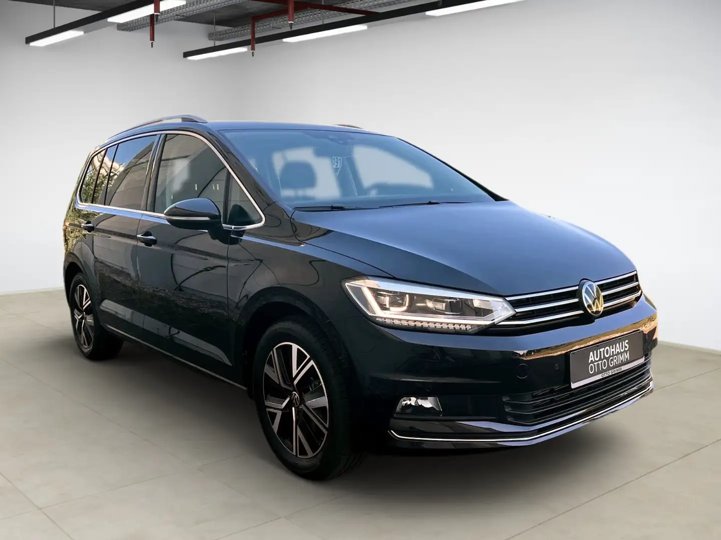 Volkswagen Touran 1.5 TSI Highline DSG AHK Kamera Schwarz - 2