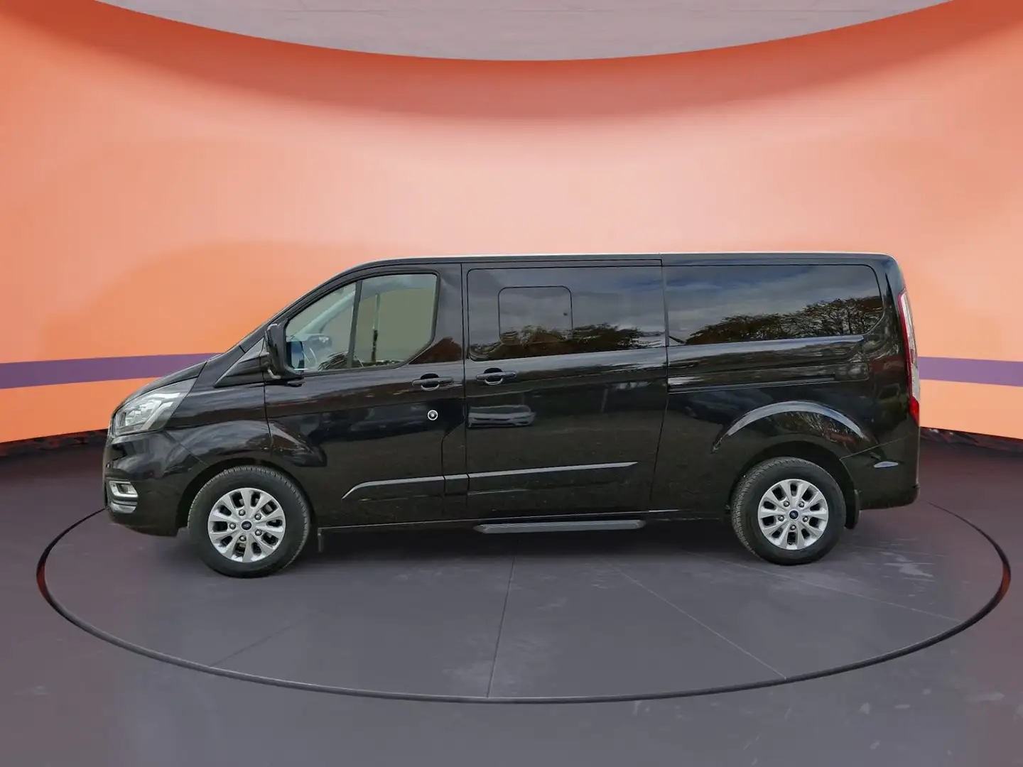 Ford Tourneo Custom 320 L2H1 VA Autm. Titanium Noir - 2