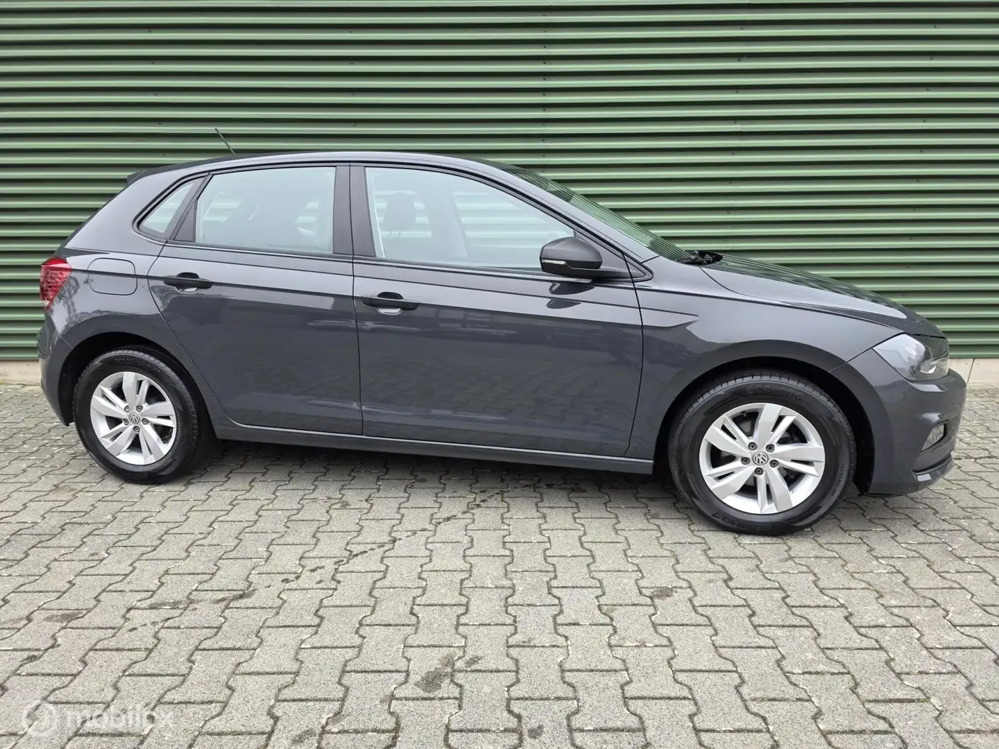 Volkswagen Polo 1.0 MPI|Airco|Cruisecontrole|2X Sleutel| Grau - 2