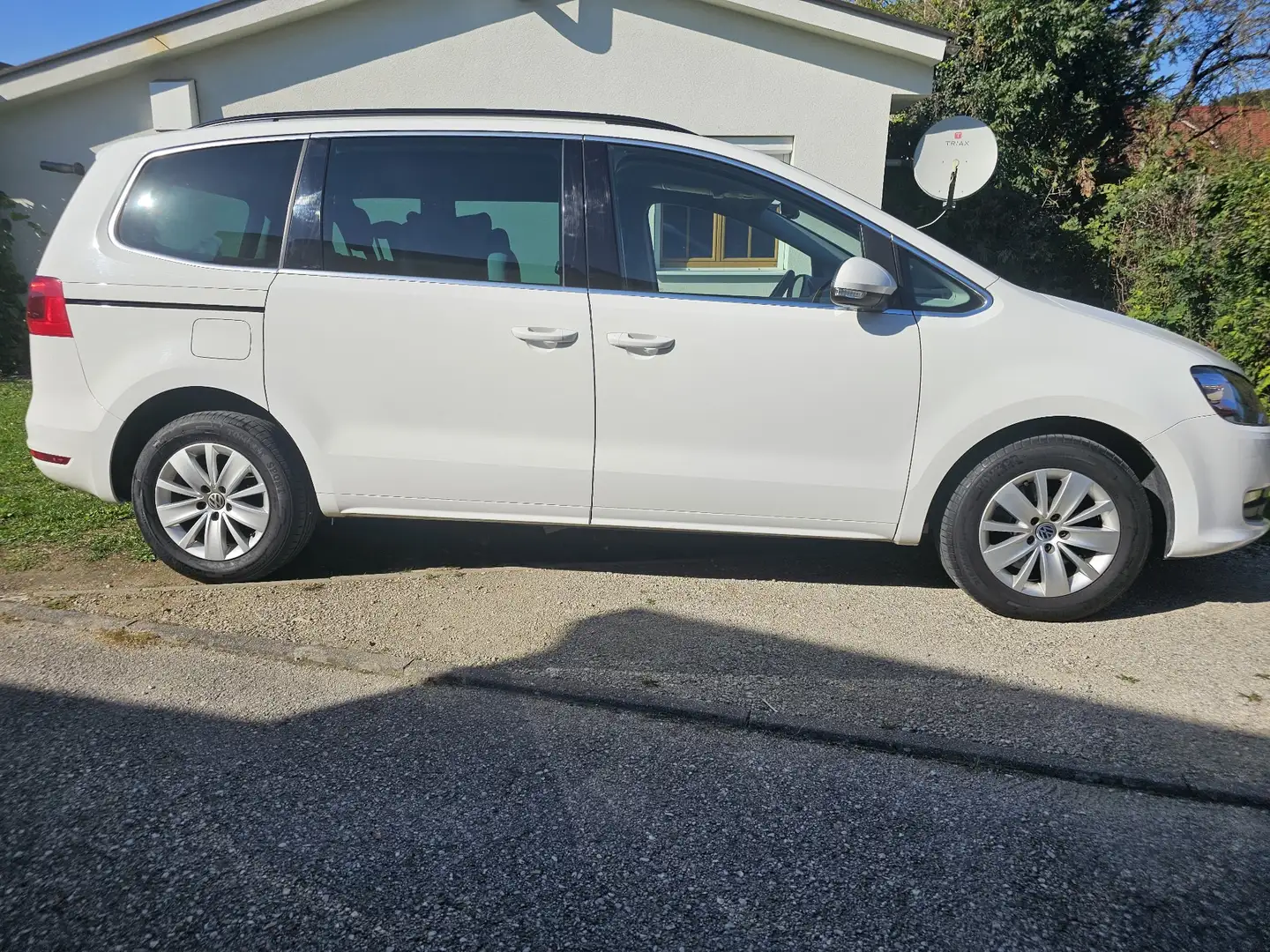 Volkswagen Sharan Cool BMT 2,0 TDI Weiß - 2
