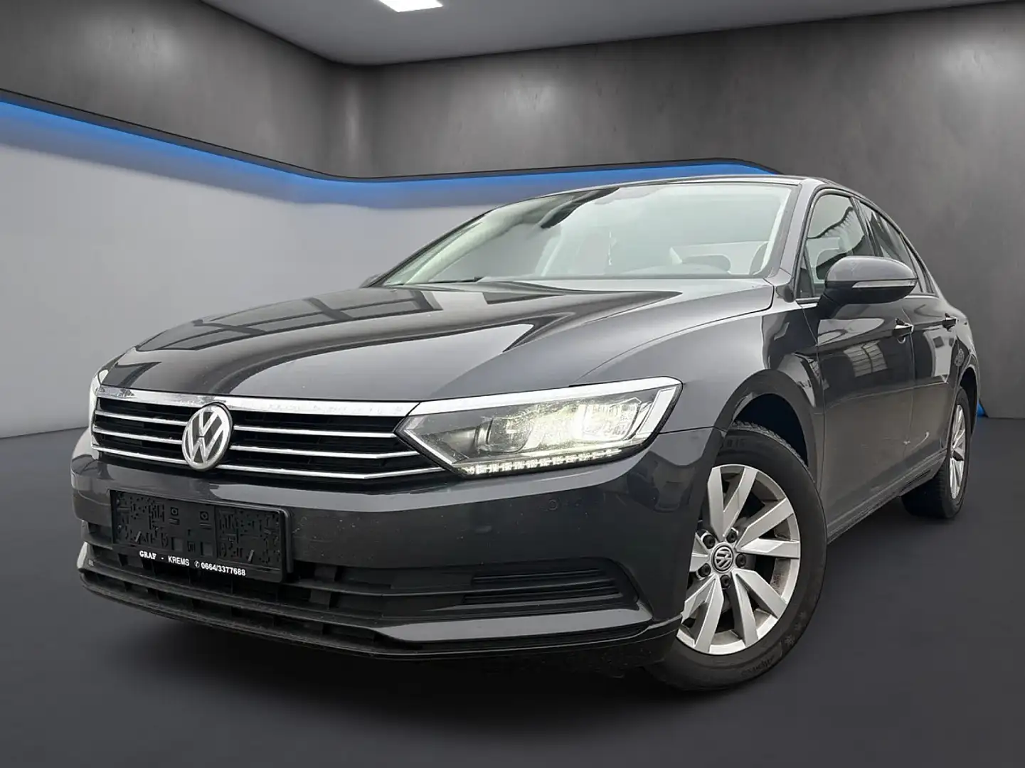 Volkswagen Passat Comfortline 1,4 TSI Act *Navi*Sitzh.*Tempomat* Grau - 1