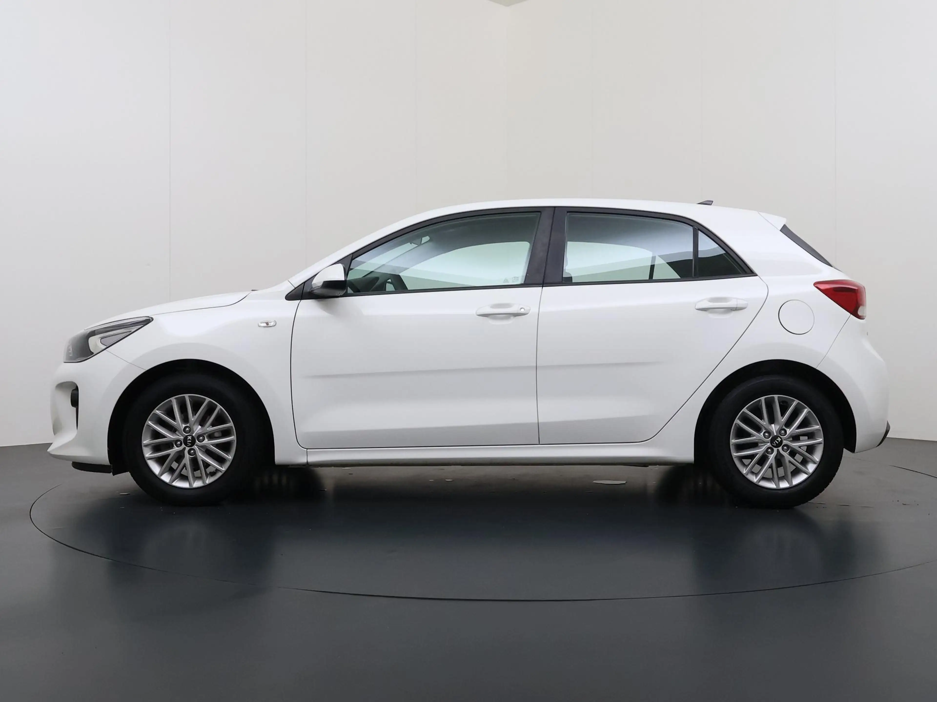 Kia Rio 1.2 CVVT ComfortPlusLine Navigator Navigatie | Blu — photo 2