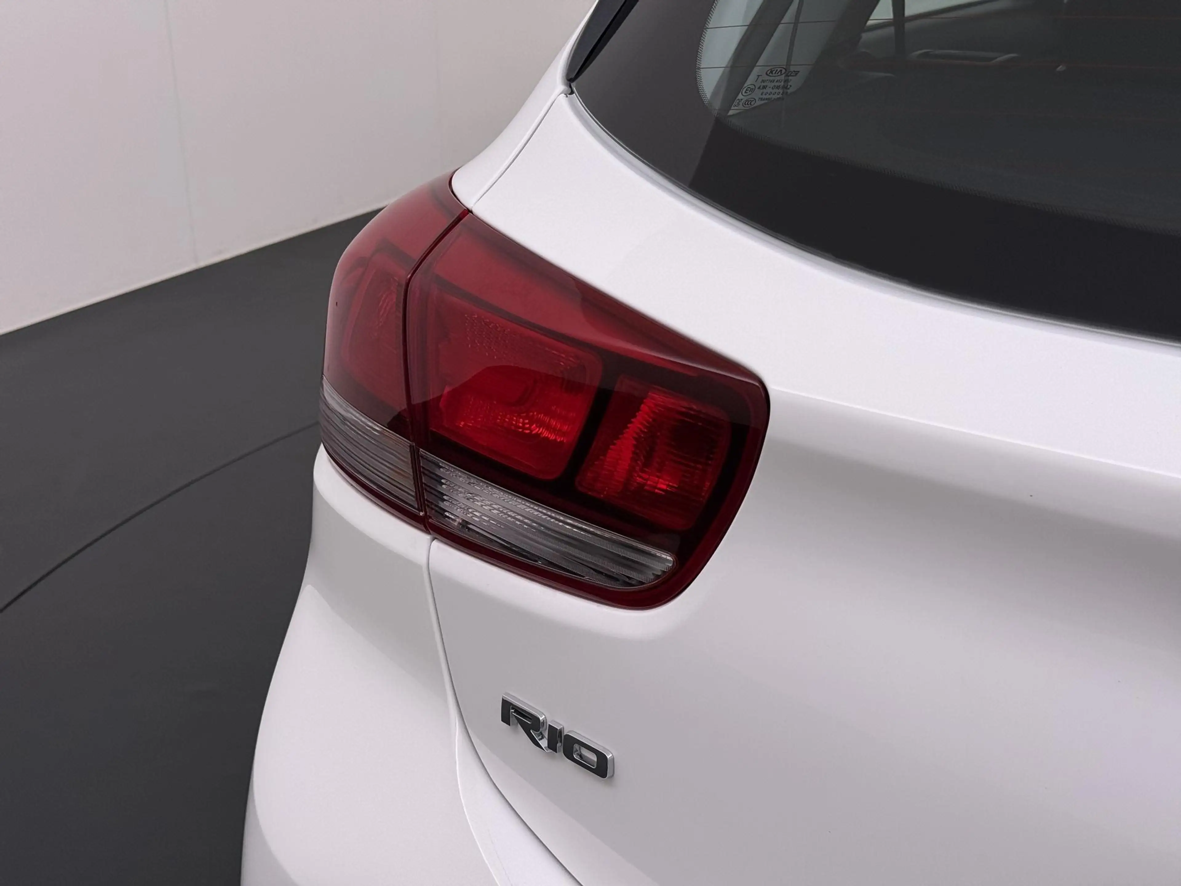 Kia Rio 1.2 CVVT ComfortPlusLine Navigator Navigatie | Blu — photo 11