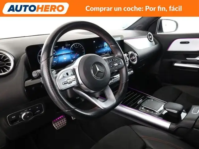 Mercedes-Benz Gla view 12