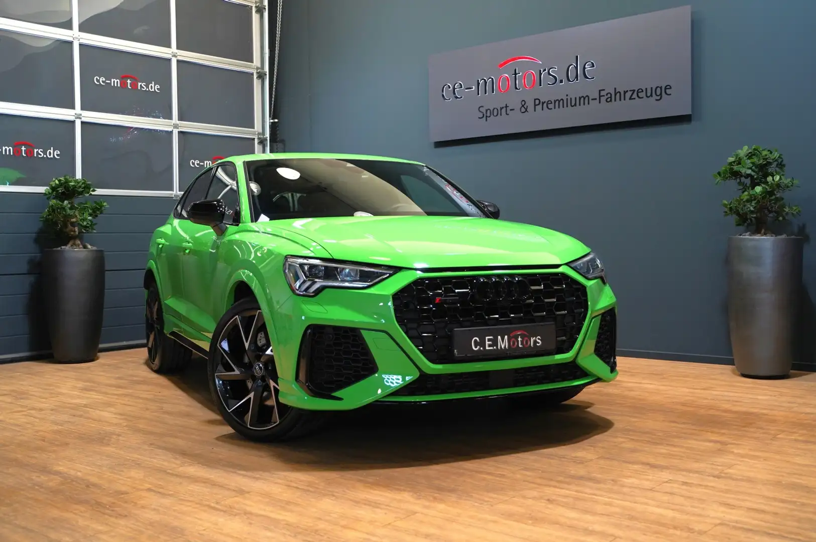 Audi RS Q3 RS Q3 Sportback 2.5TFSI 280 km/h*Sonos*AHK*Leder Zöld - 1