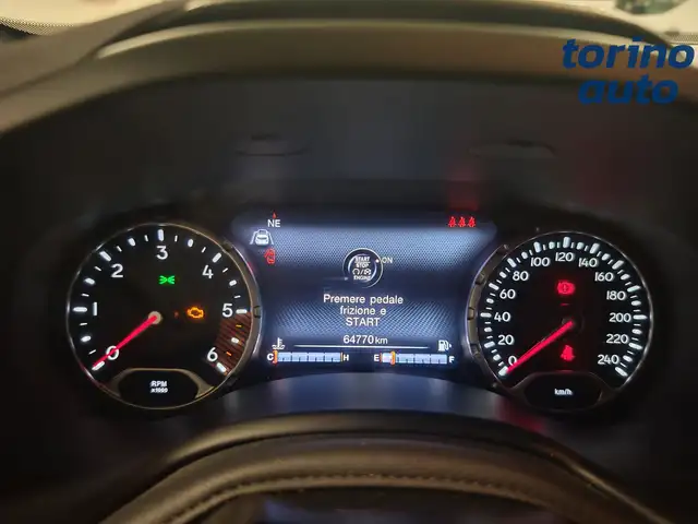 Jeep Renegade view 14