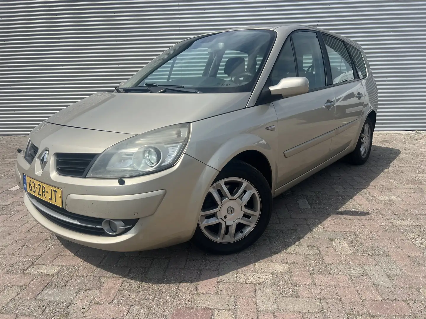Renault Grand Scenic 2.0-16V Tech Line 7p. | Nieuw Binnen! | Inruilkoop Beige - 1