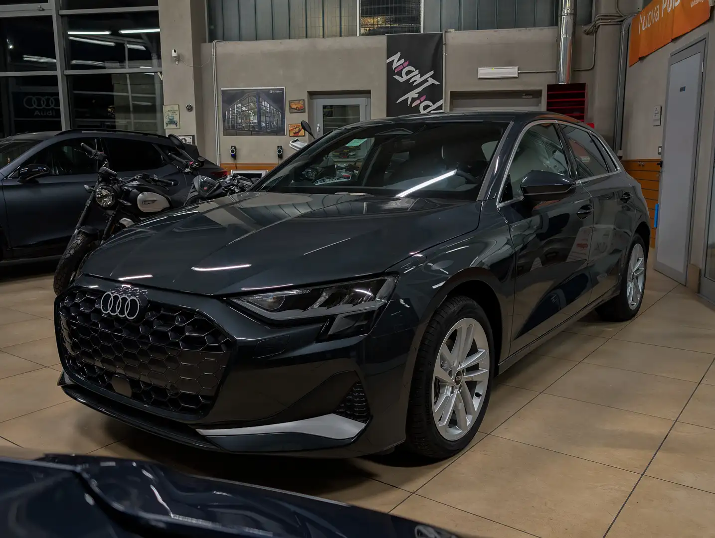 Audi A3 Sportback 35 2.0 tdi Business Advanced s-tronic Grigio - 2