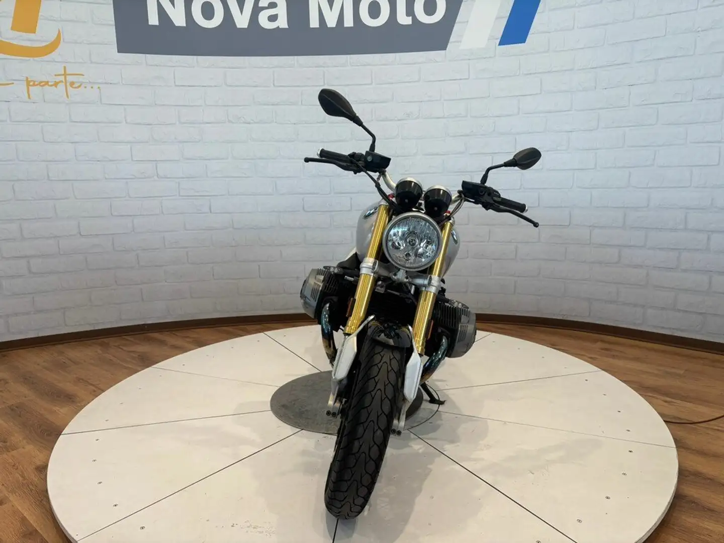 BMW R nineT Grey - 2