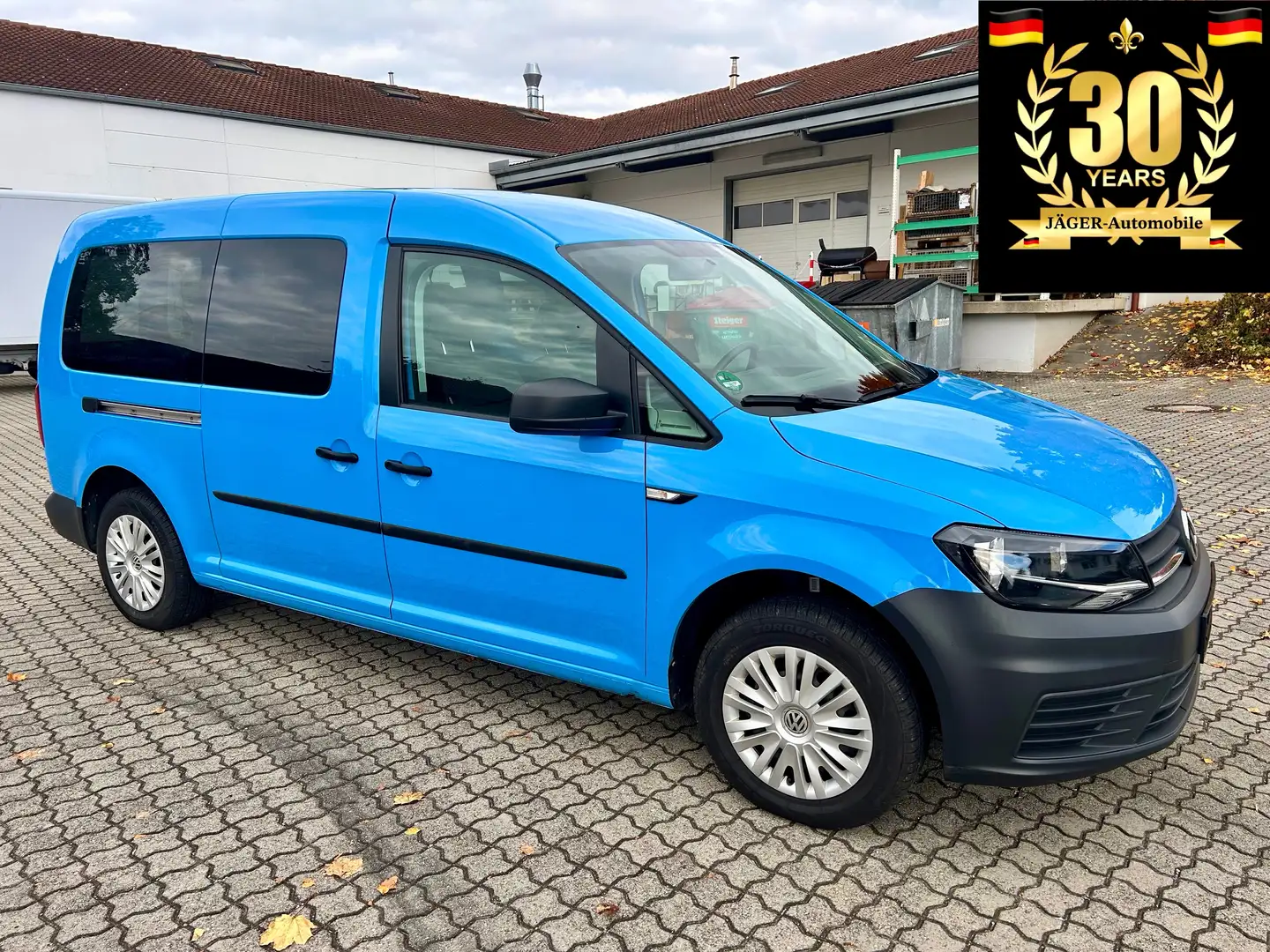 Volkswagen Caddy Maxi Kombi BMT*1 Hand*Leder*AHK* Blau - 1