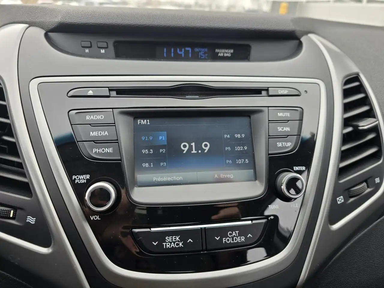 Hyundai ELANTRA снимка Hyundai ELANTRA