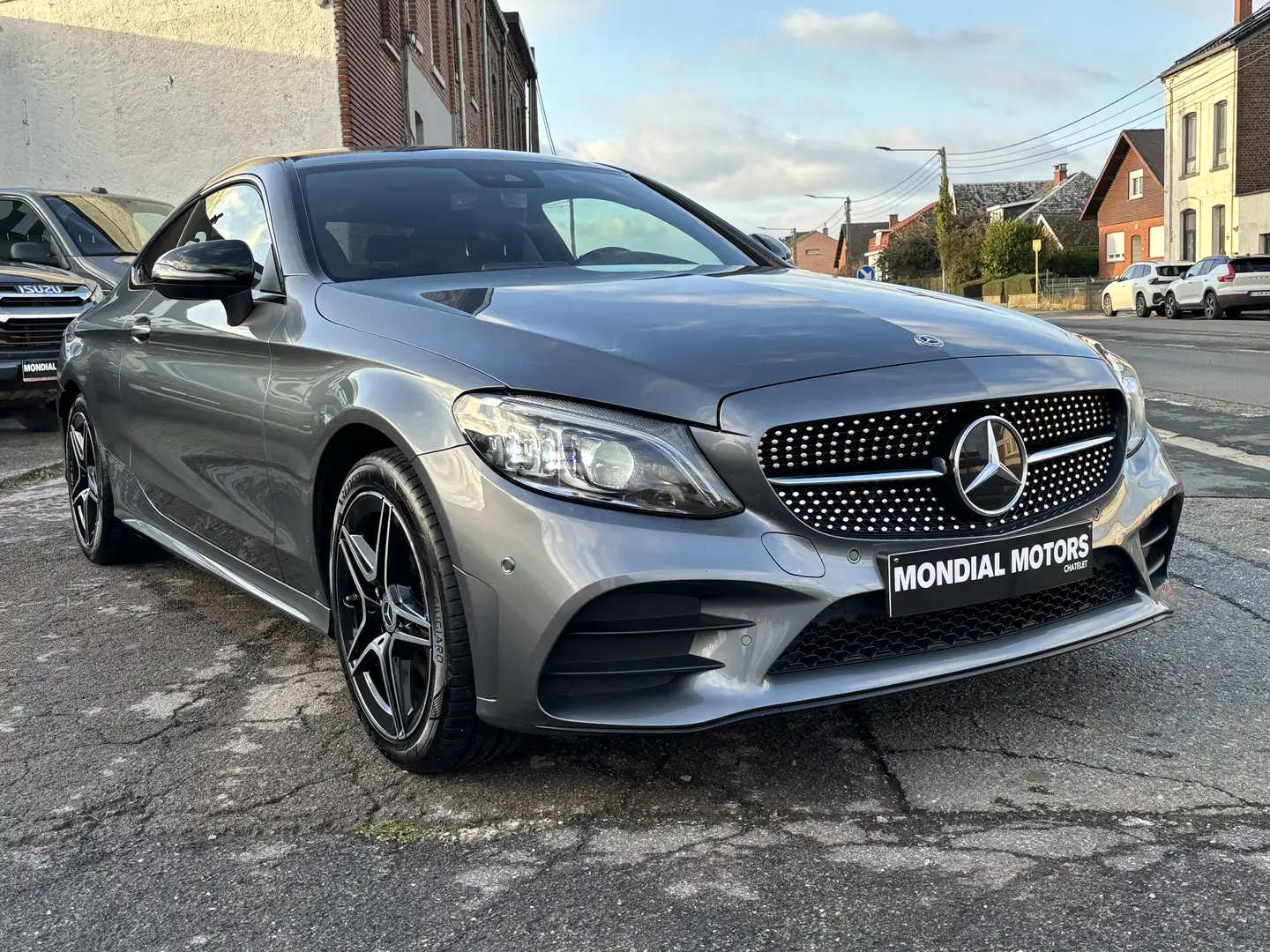 Mercedes-Benz C 180 Coupe PACK AMG PACK NIGHT BOITE-AUTO COCKPIT Grijs - 2