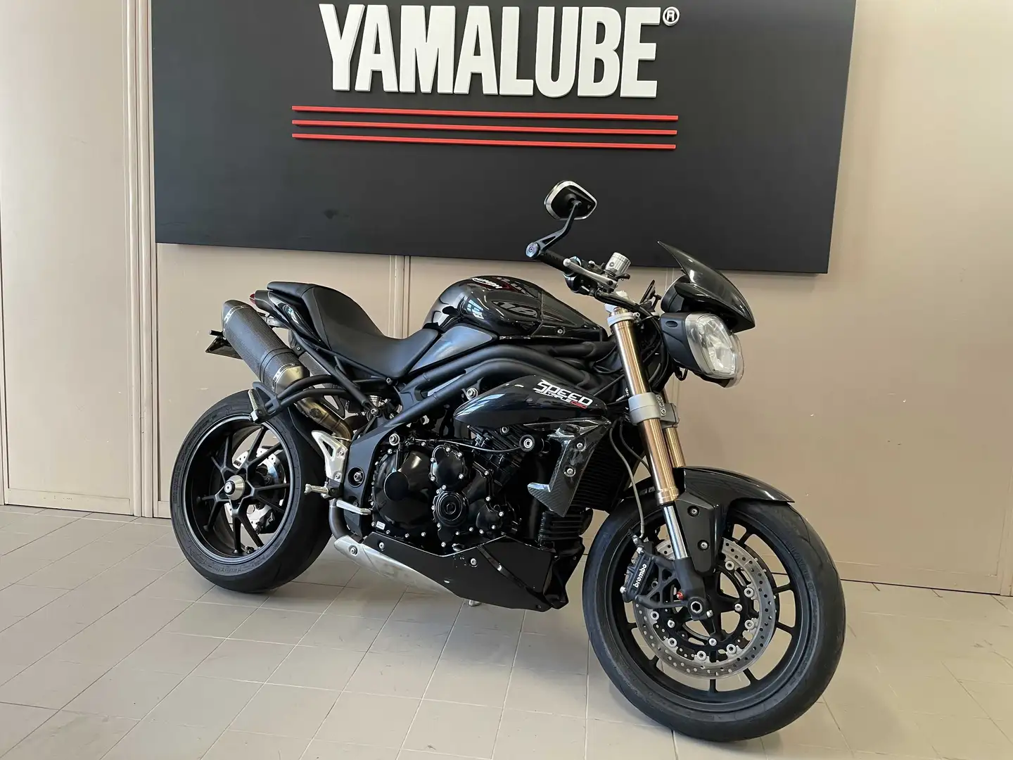 Triumph Speed Triple 1050 Czarny - 1