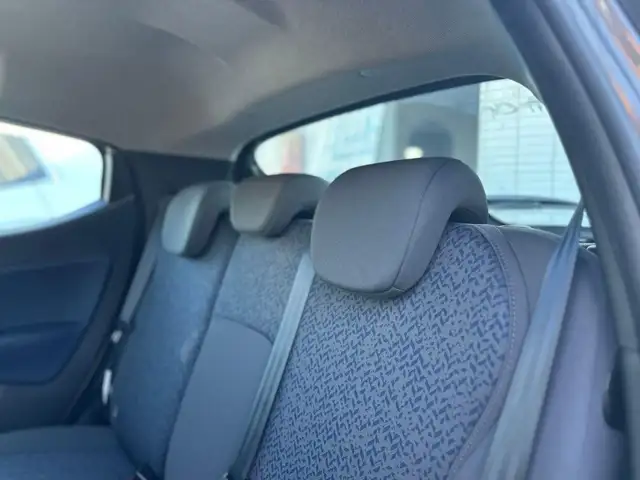 Lancia Ypsilon view 13
