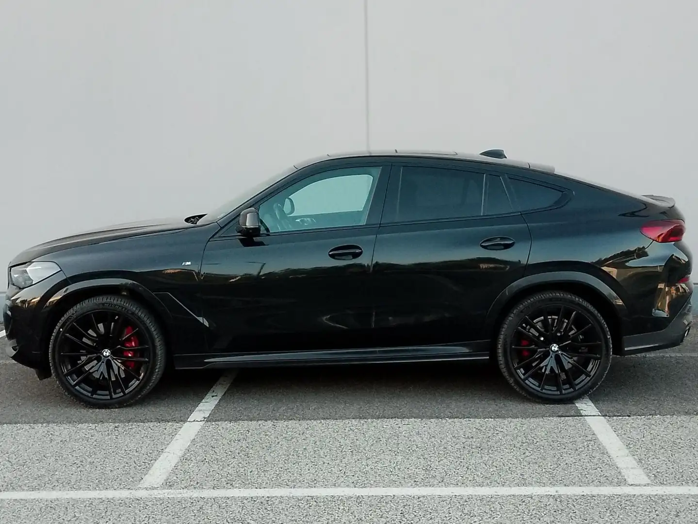 BMW X6 X6 xDrive40d 48V Aut. Schwarz - 1