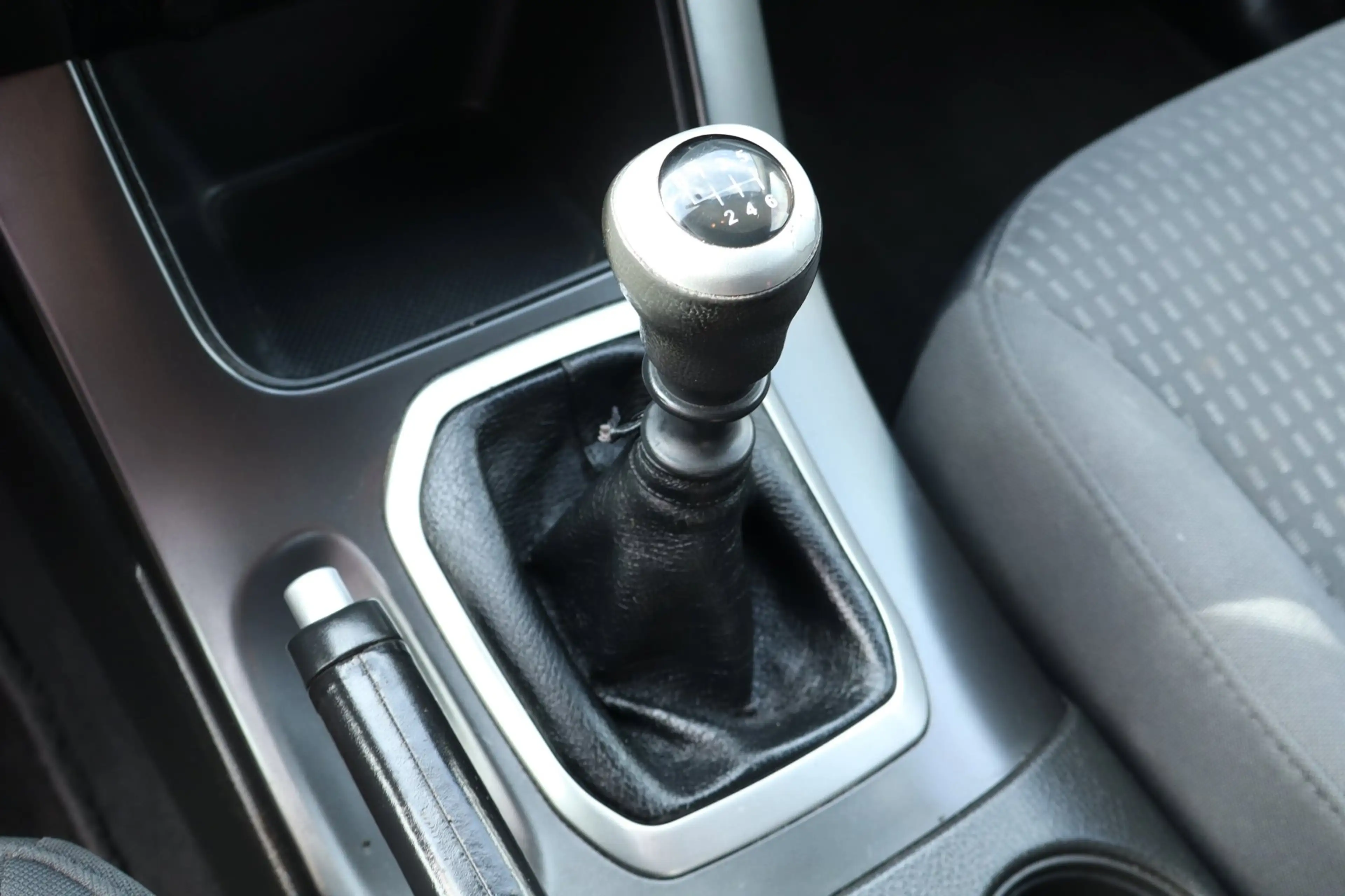 Kia Sorento 2.4 X-tra , AIRCO, TREKHAAK — photo 12