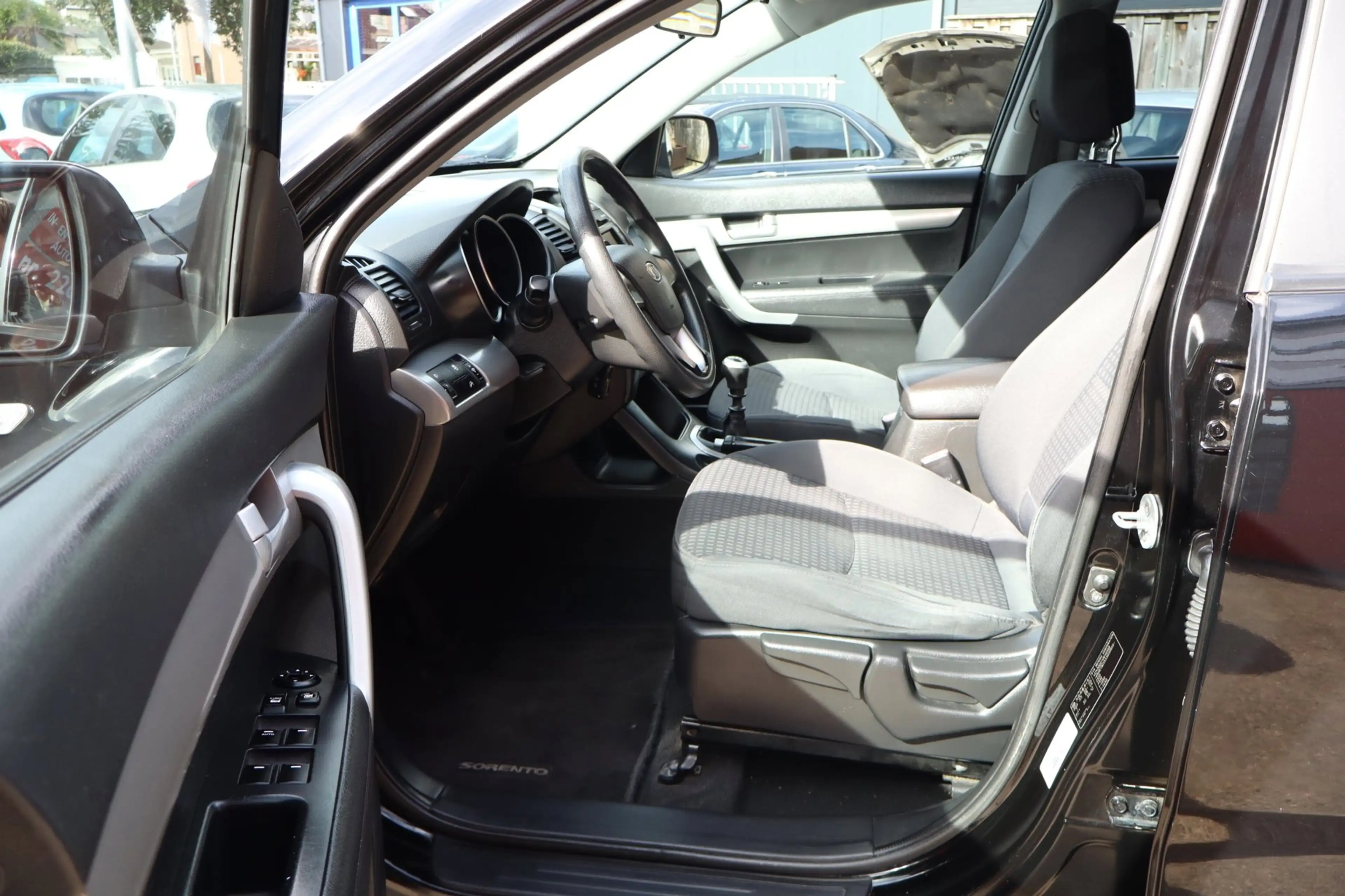 Kia Sorento 2.4 X-tra , AIRCO, TREKHAAK — photo 7