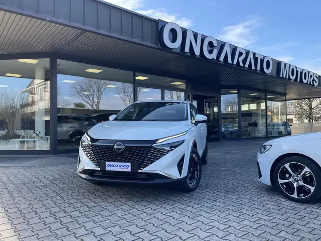 2025 Nissan Qashqai in White for sale