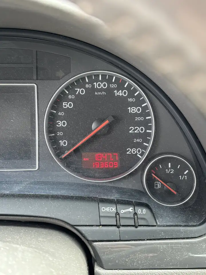 Audi A4 2.0, foto 6