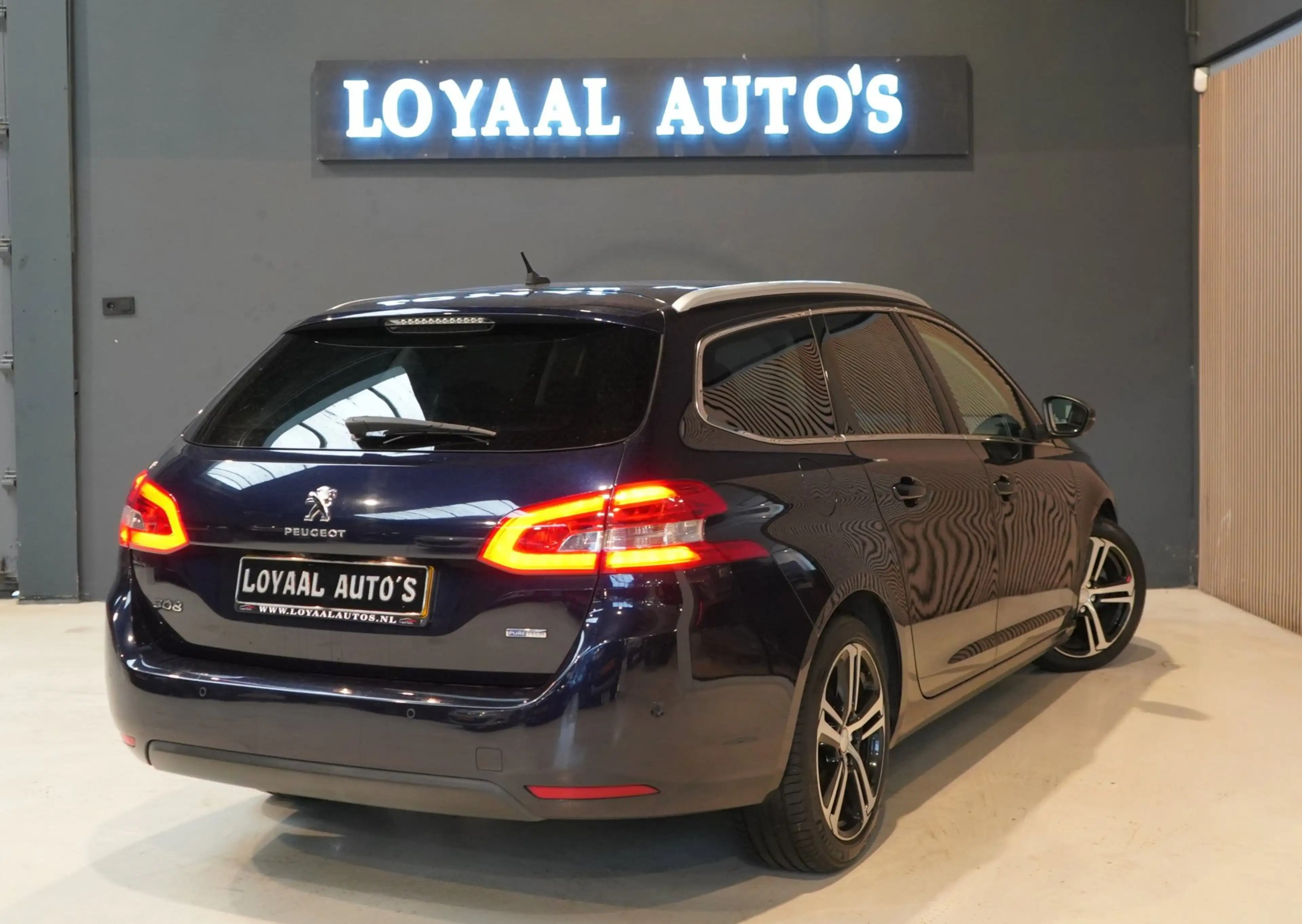Peugeot 308 SW 1.2 PureTech Blue Lease Premium | AUT | ACHTERU — photo 8