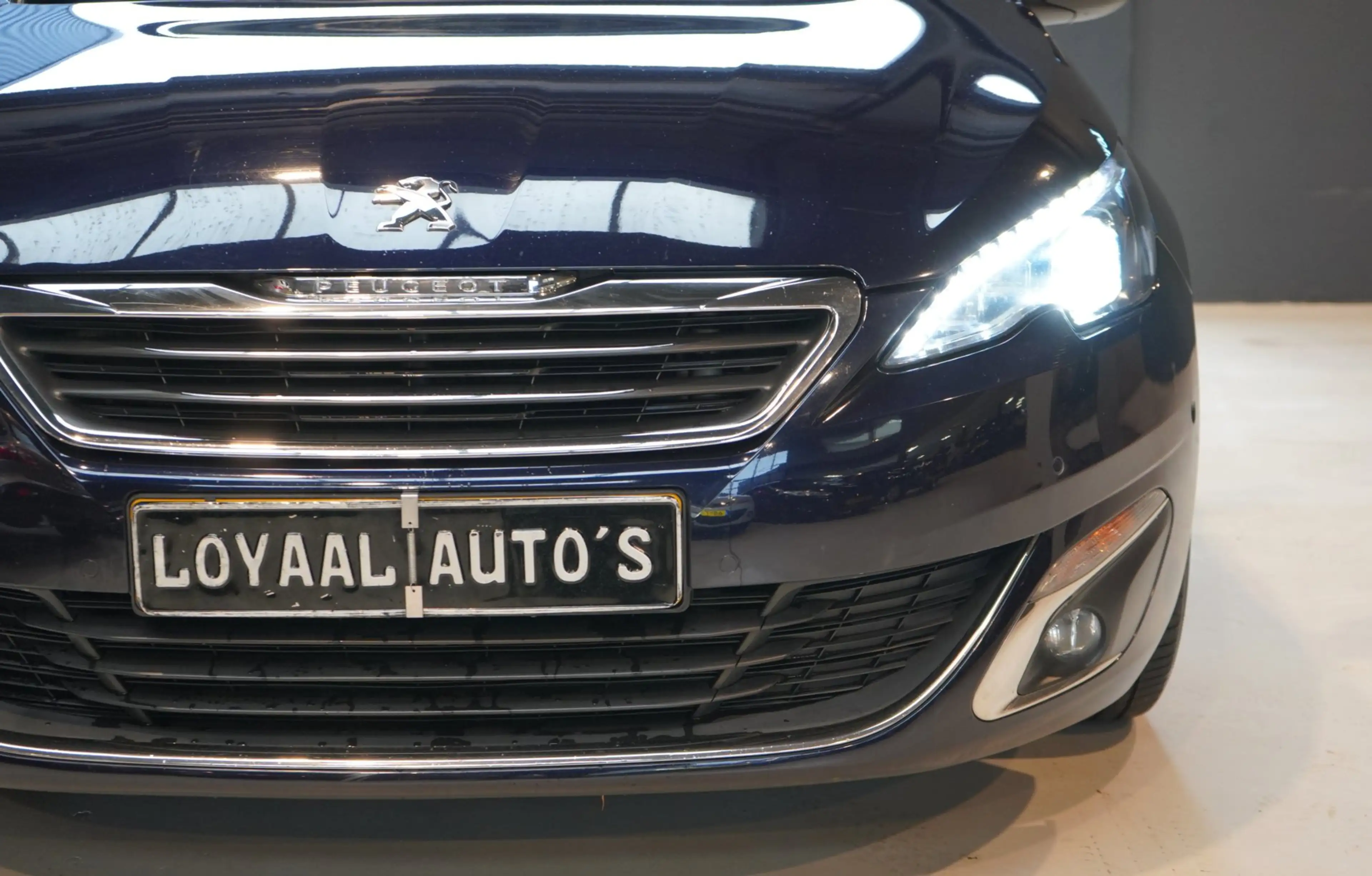 Peugeot 308 SW 1.2 PureTech Blue Lease Premium | AUT | ACHTERU — photo 11