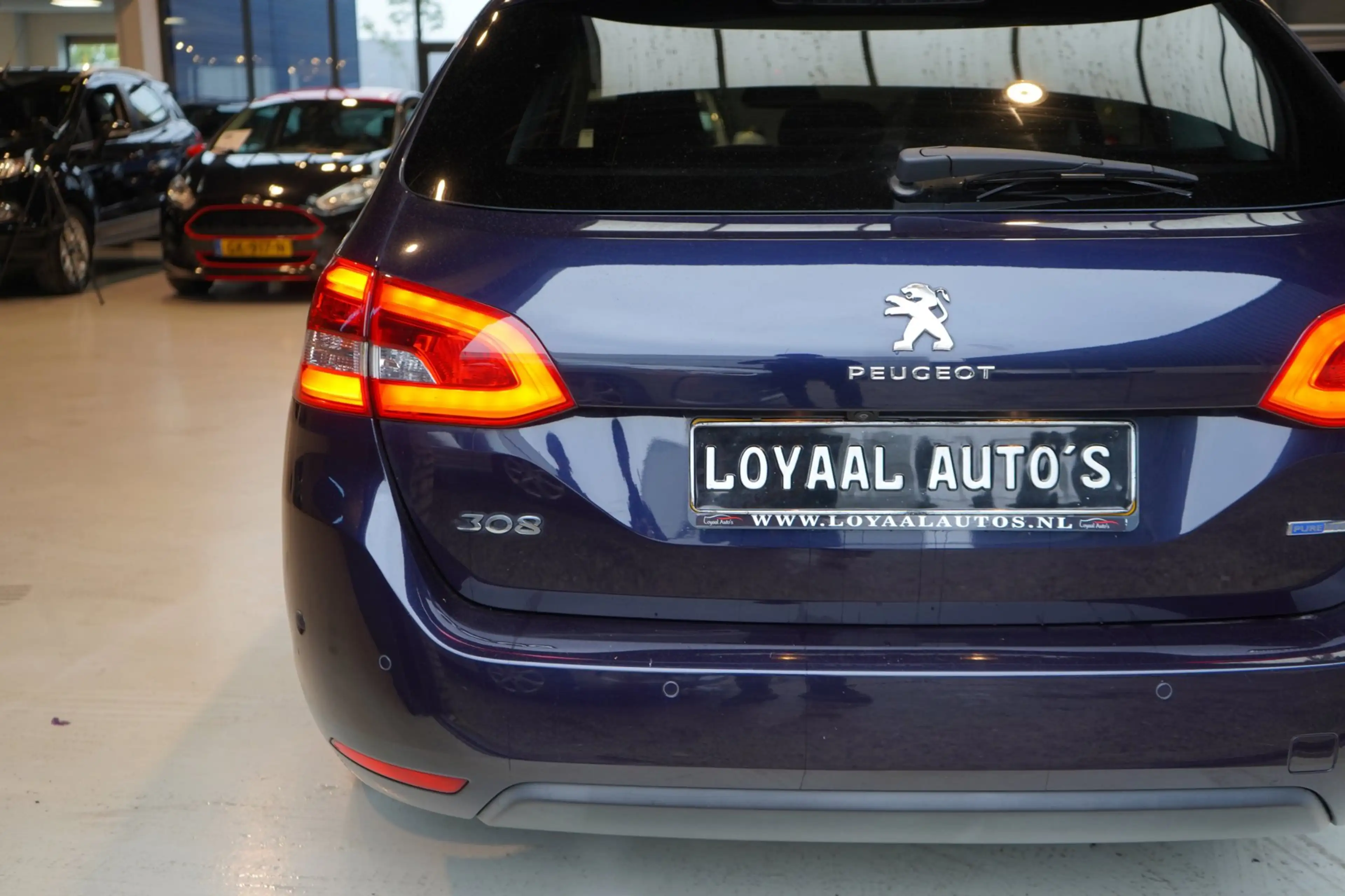 Peugeot 308 SW 1.2 PureTech Blue Lease Premium | AUT | ACHTERU — photo 12