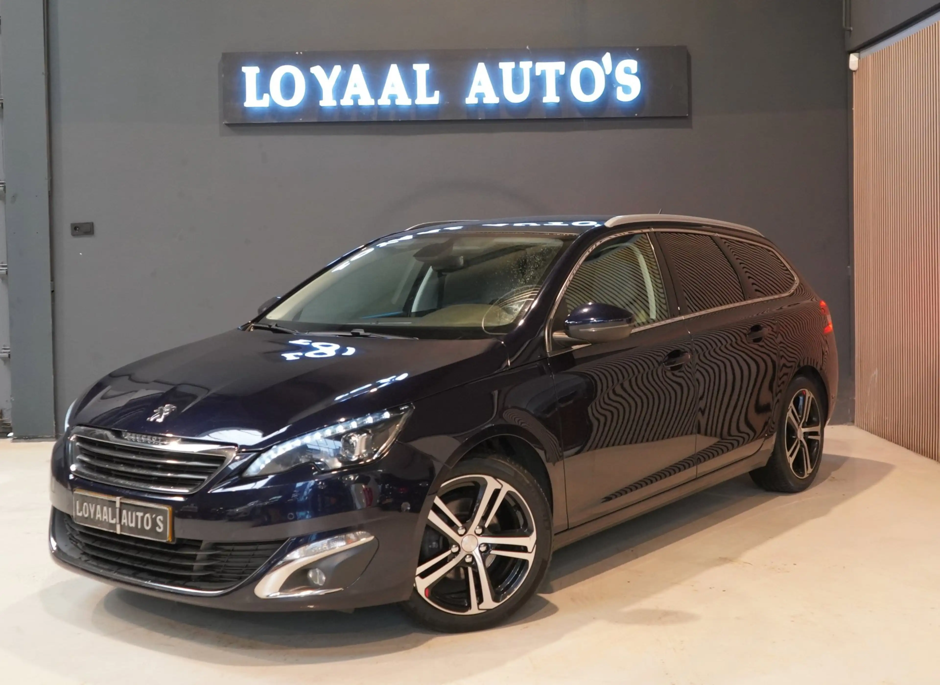 Peugeot 308 SW 1.2 PureTech Blue Lease Premium | AUT | ACHTERU — photo 4