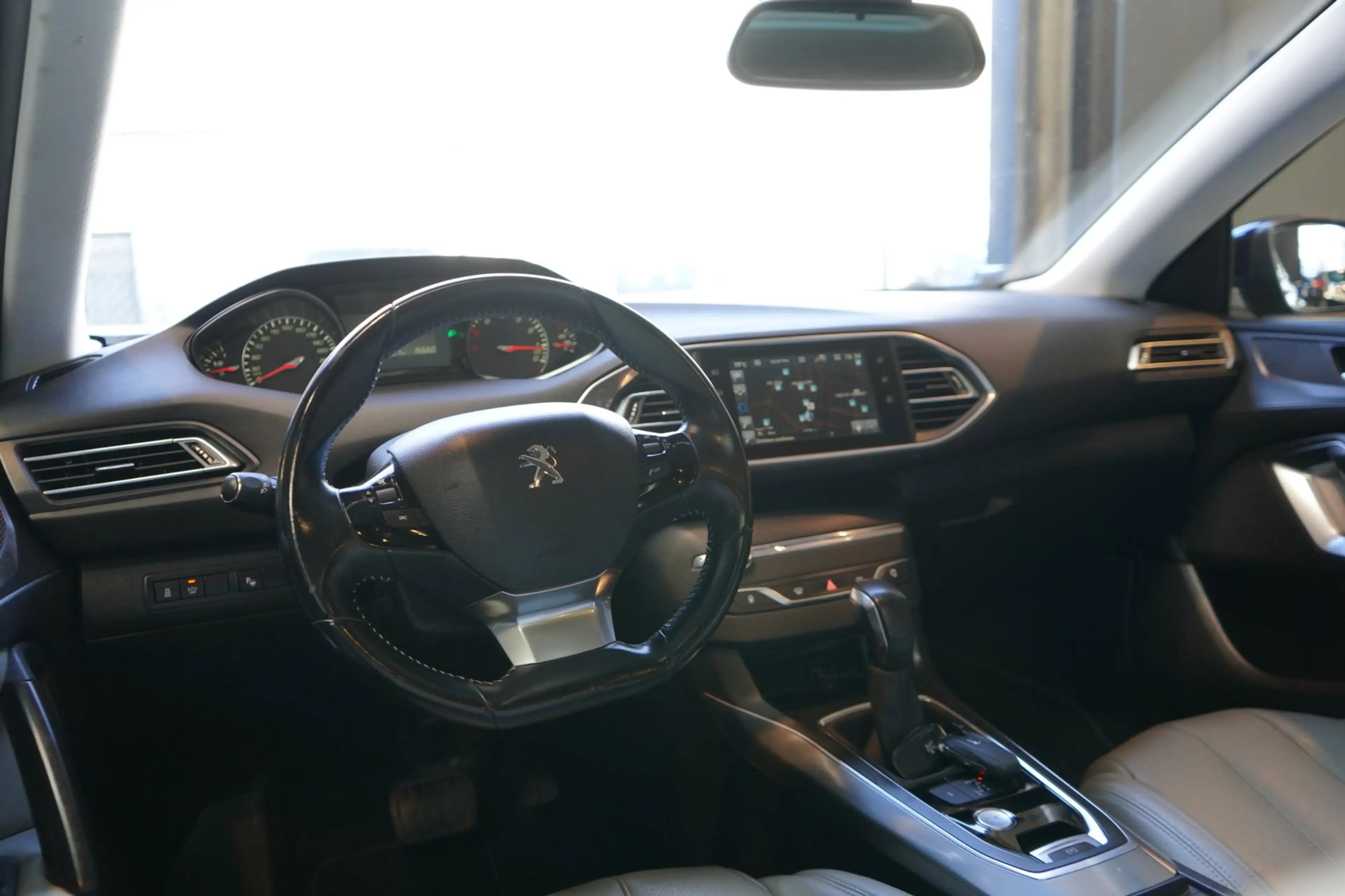 Peugeot 308 SW 1.2 PureTech Blue Lease Premium | AUT | ACHTERU — photo 15