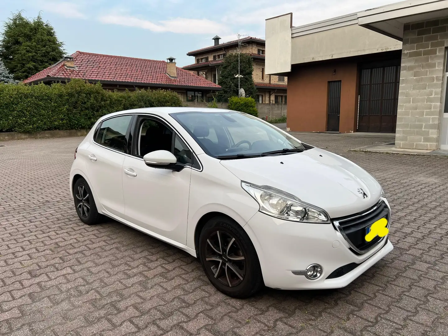 Peugeot 208 5p 1.2 vti 12v Allure - 1