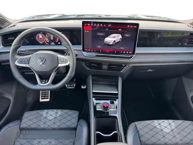 Volkswagen Tayron view 8