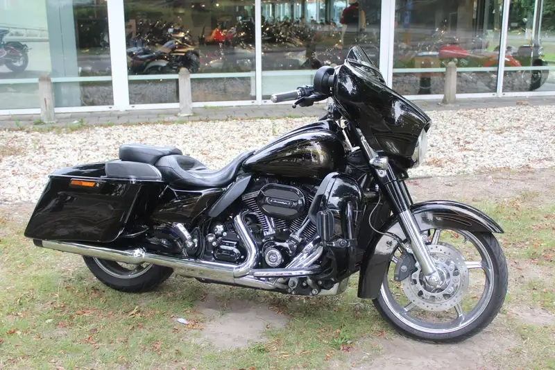 Harley-Davidson Street Glide